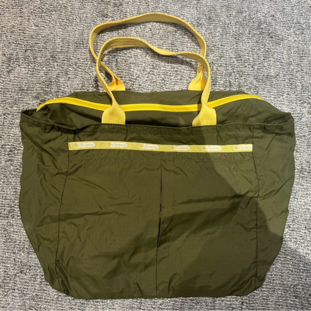 Zip top classic LeSportsac tote. Army green and yellow.